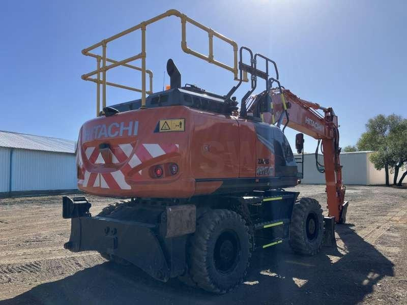 Hitachi ZX180W-7 - Колёсный экскаватор: фото 4 Hitachi ZX180W-7 - Колёсный экскаватор: фото 4