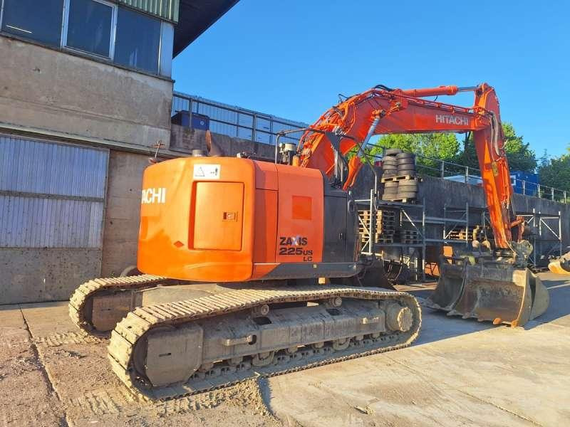 Hitachi ZX225USLC-5 - Гусеничный экскаватор: фото 2 Hitachi ZX225USLC-5 - Гусеничный экскаватор: фото 2