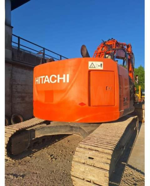 Hitachi ZX225USLC-5 - Гусеничный экскаватор: фото 4 Hitachi ZX225USLC-5 - Гусеничный экскаватор: фото 4