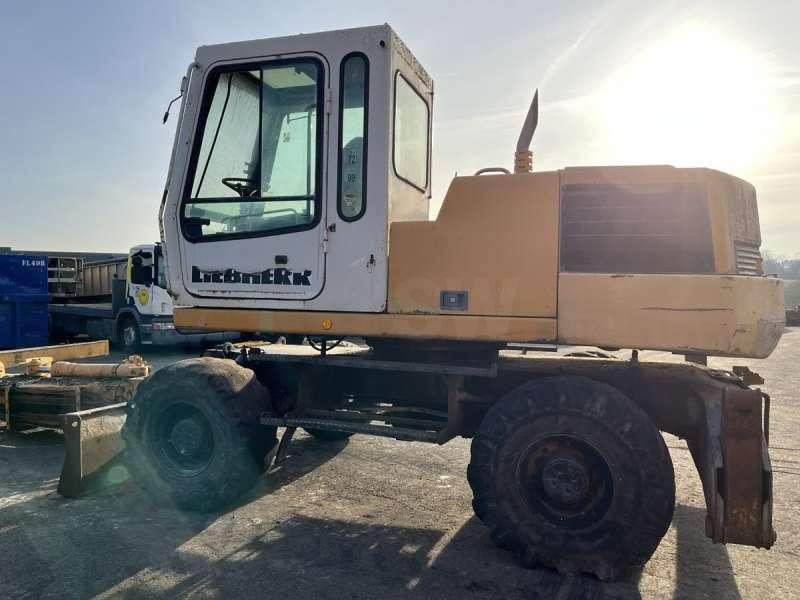 Колёсный экскаватор Liebherr A316 - POUR PIECES: фото 14 Колёсный экскаватор Liebherr A316 - POUR PIECES: фото 14