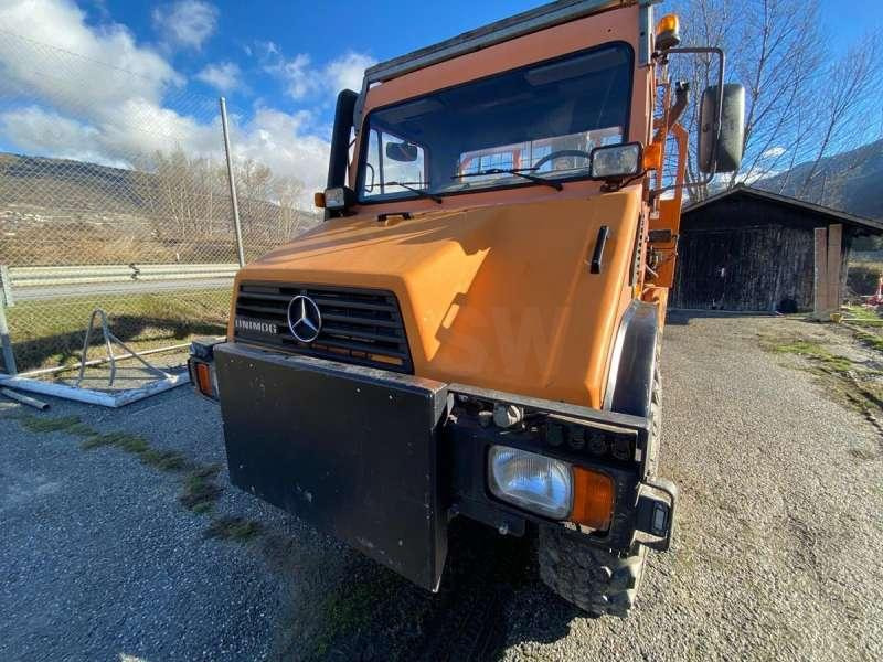 Mercedes UNIMOG U 140 MACHINE SUISSE - Самосвал: фото 3 Mercedes UNIMOG U 140 MACHINE SUISSE - Самосвал: фото 3