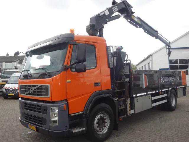 Volvo FM 310 hmf15 ton crane - Автоманипулятор: фото 4 Volvo FM 310 hmf15 ton crane - Автоманипулятор: фото 4