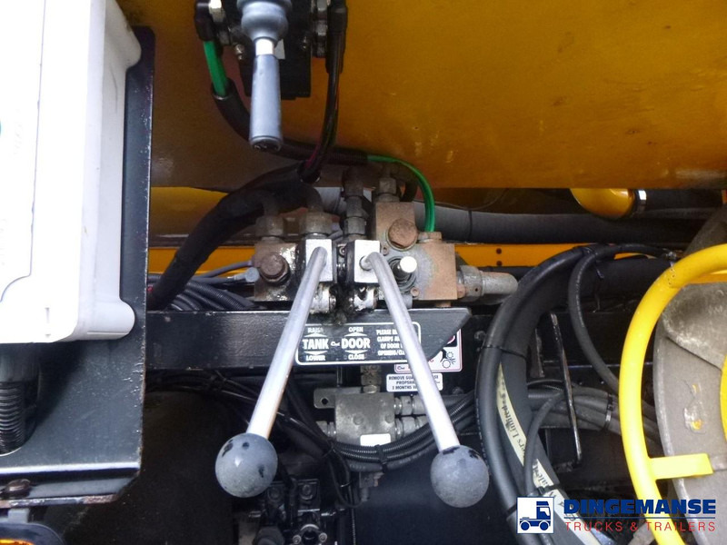 Ассенизатор DAF LF 55.220 4X2 RHD Whale vacuum tank 8.1 m3: фото 10 Ассенизатор DAF LF 55.220 4X2 RHD Whale vacuum tank 8.1 m3: фото 10