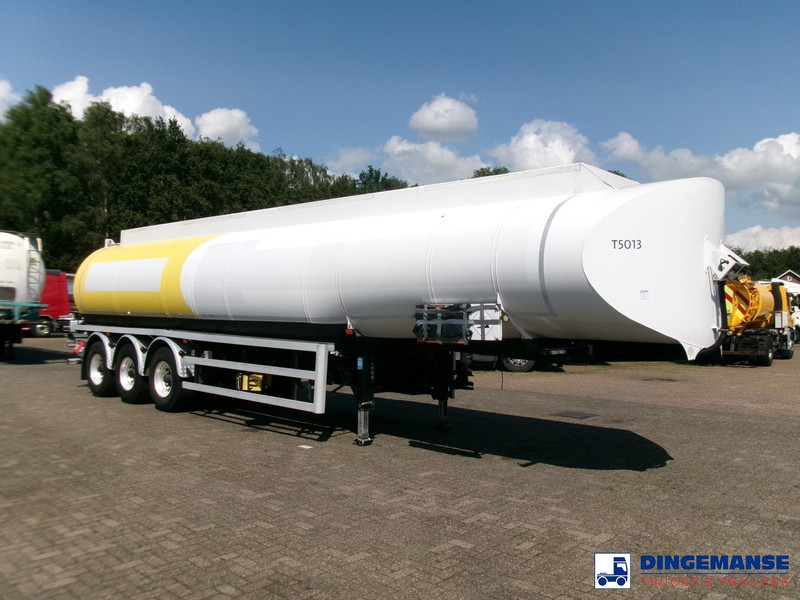 Lakeland Fuel tank alu 43 m3 / 6 comp - Полуприцеп-цистерна: фото 2 Lakeland Fuel tank alu 43 m3 / 6 comp - Полуприцеп-цистерна: фото 2