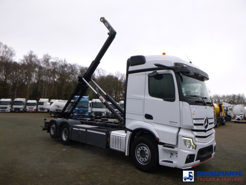 Mercedes-Benz Actros 2843 6x2 Hyva container hook 20t - Крюковой мультилифт: фото 2 Mercedes-Benz Actros 2843 6x2 Hyva container hook 20t - Крюковой мультилифт: фото 2