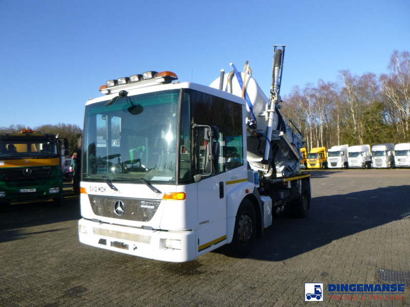 Mercedes-Benz Econic 1824 4x2 Whale vacuum tank 8.1 m3 - Ассенизатор: фото 1 Mercedes-Benz Econic 1824 4x2 Whale vacuum tank 8.1 m3 - Ассенизатор: фото 1