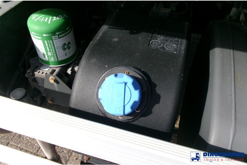 Грузовик-цистерна Renault Premium 300 4x2 fuel tank 14.2 m3 / 4 comp: фото 9