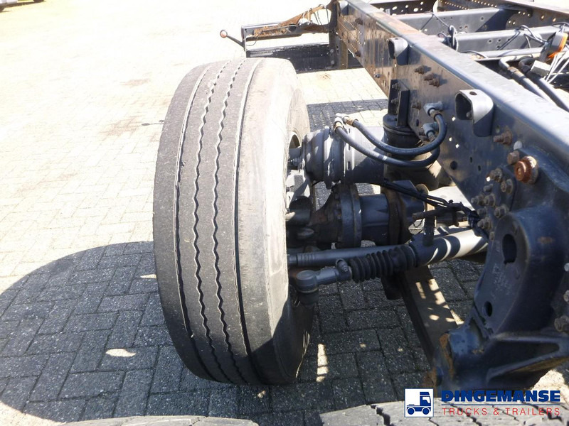 Renault Premium Lander 370 6x2 chassis + ADR - Грузовик-шасси: фото 5 Renault Premium Lander 370 6x2 chassis + ADR - Грузовик-шасси: фото 5