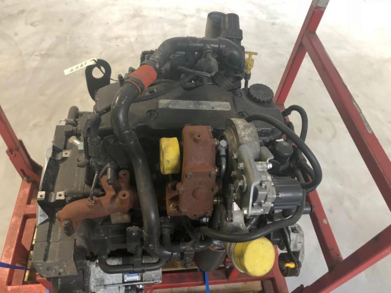 Cummins QSB4.5 152 - Двигатель: фото 1 Cummins QSB4.5 152 - Двигатель: фото 1