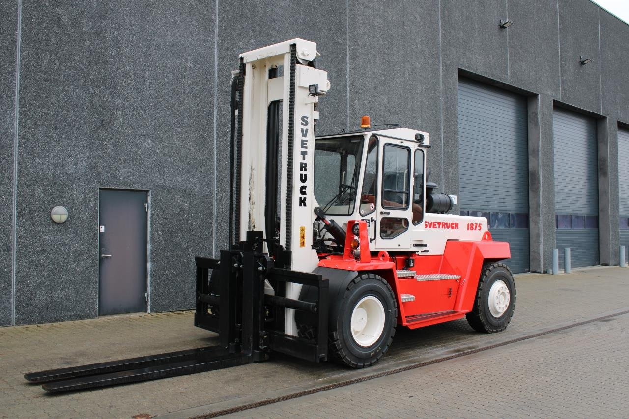 SveTruck 1875-33 - Дизельный погрузчик: фото 2 SveTruck 1875-33 - Дизельный погрузчик: фото 2