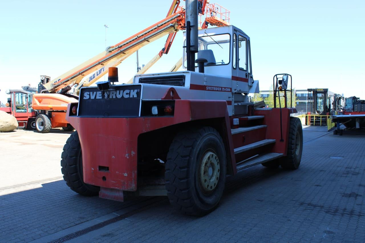 SveTruck 32120-47 - Дизельный погрузчик: фото 3 SveTruck 32120-47 - Дизельный погрузчик: фото 3