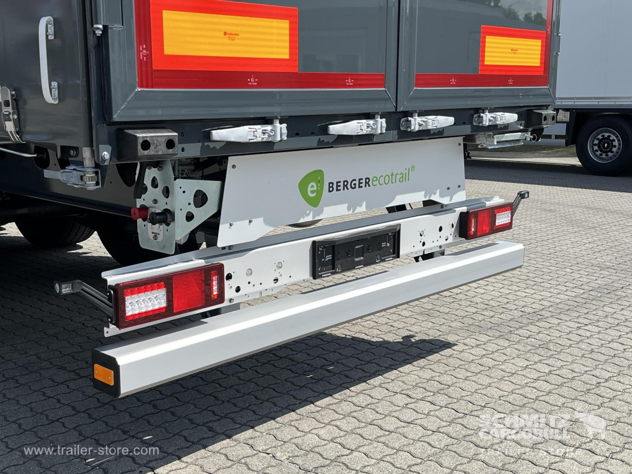BERGER Auflieger Curtainsider Standard - Тентованный полуприцеп: фото 4 BERGER Auflieger Curtainsider Standard - Тентованный полуприцеп: фото 4
