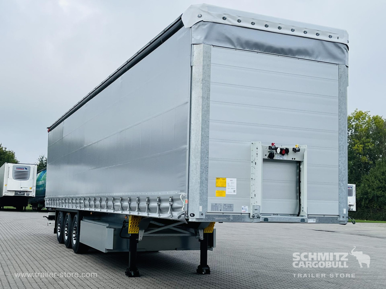 SCHMITZ Auflieger Curtainsider Standard - Тентованный полуприцеп: фото 1 SCHMITZ Auflieger Curtainsider Standard - Тентованный полуприцеп: фото 1