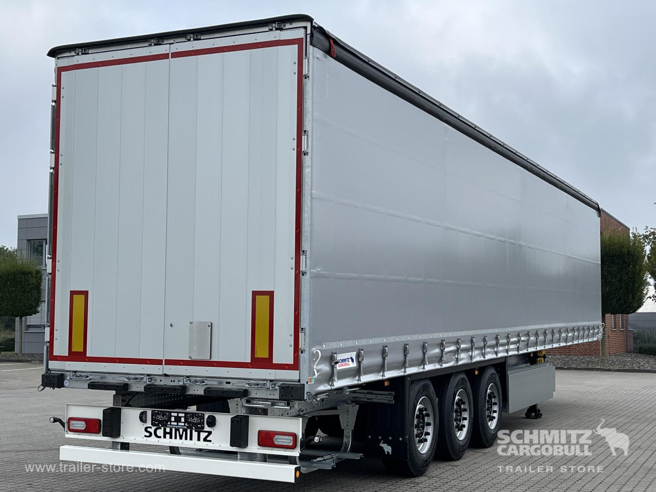 SCHMITZ Auflieger Curtainsider Standard - Тентованный полуприцеп: фото 4 SCHMITZ Auflieger Curtainsider Standard - Тентованный полуприцеп: фото 4
