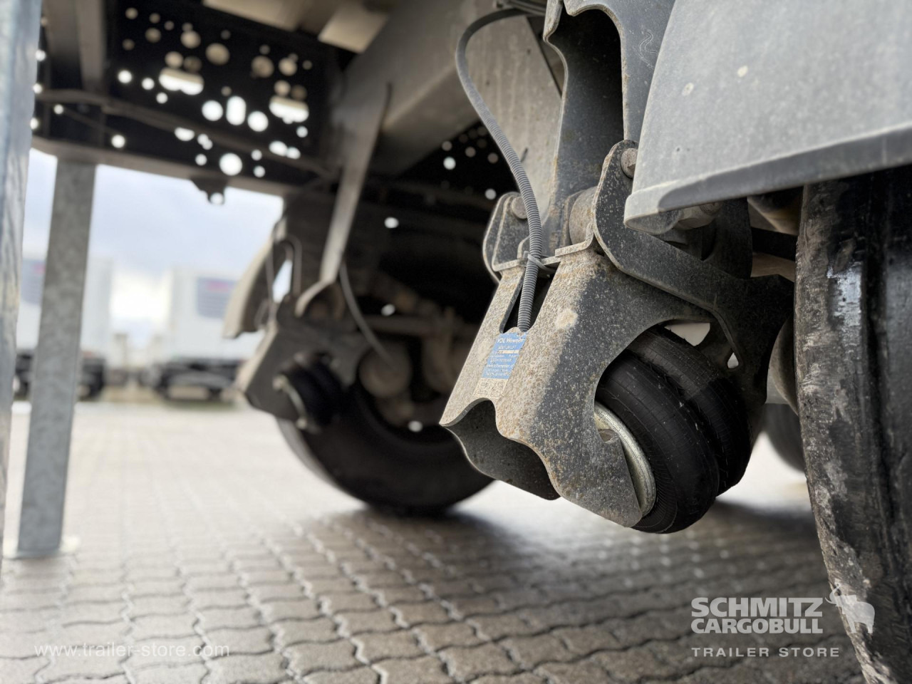 SCHMITZ Auflieger Kipper Alukastenmulde 24m³ - Самосвальный полуприцеп: фото 3 SCHMITZ Auflieger Kipper Alukastenmulde 24m³ - Самосвальный полуприцеп: фото 3