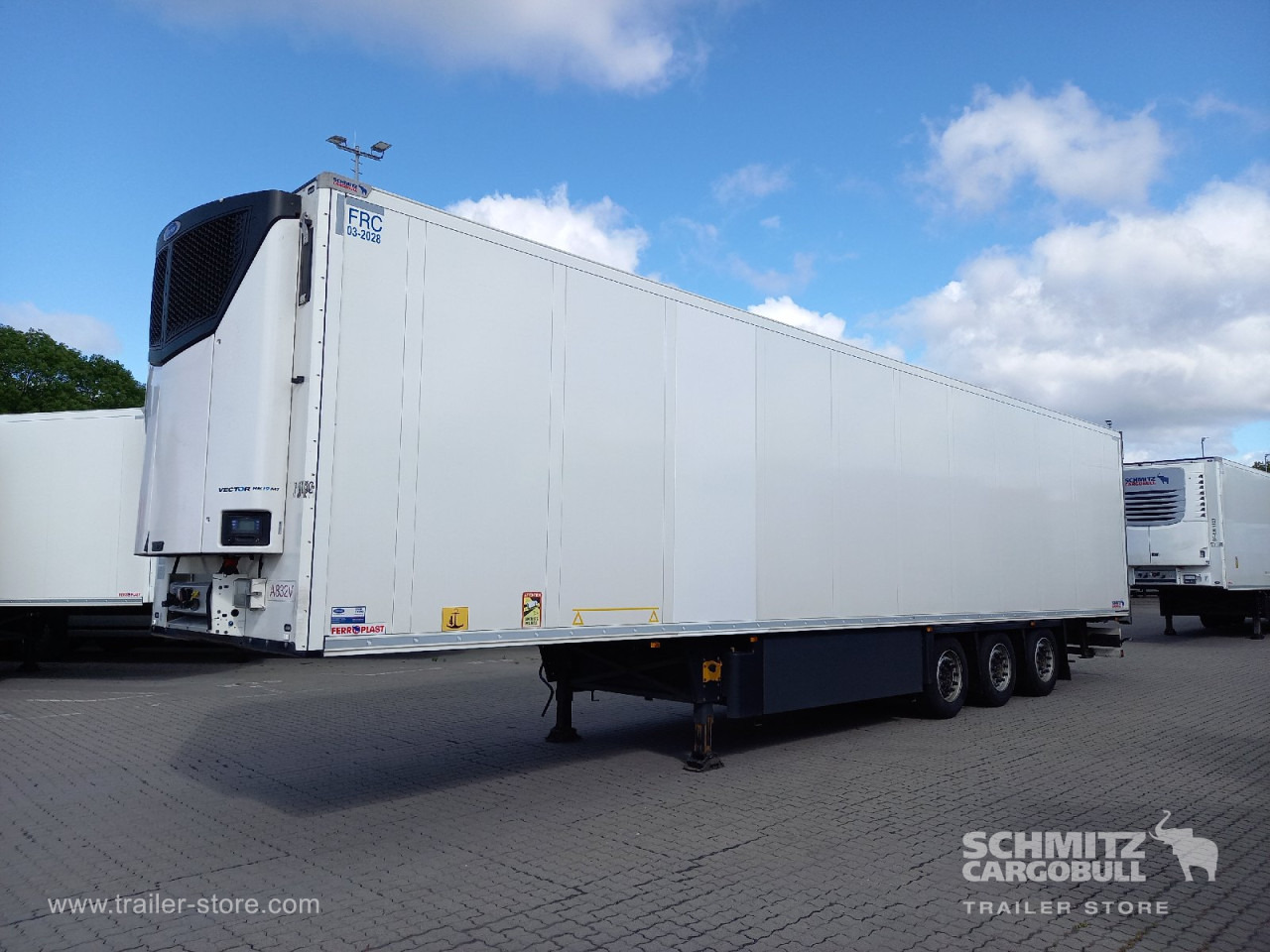 SCHMITZ Auflieger Tiefkühler Multitemp - Изотермический полуприцеп: фото 1 SCHMITZ Auflieger Tiefkühler Multitemp - Изотермический полуприцеп: фото 1