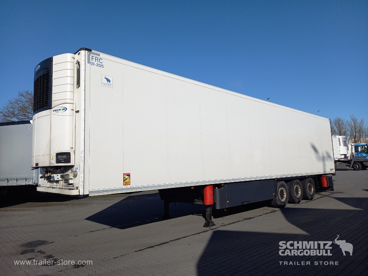 SCHMITZ Auflieger Tiefkühler Standard Double deck - Изотермический полуприцеп: фото 1 SCHMITZ Auflieger Tiefkühler Standard Double deck - Изотермический полуприцеп: фото 1