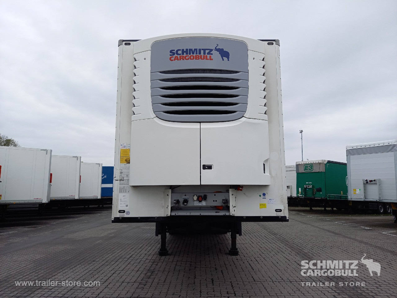 SCHMITZ Auflieger Tiefkühler Standard Double deck - Изотермический полуприцеп: фото 2 SCHMITZ Auflieger Tiefkühler Standard Double deck - Изотермический полуприцеп: фото 2