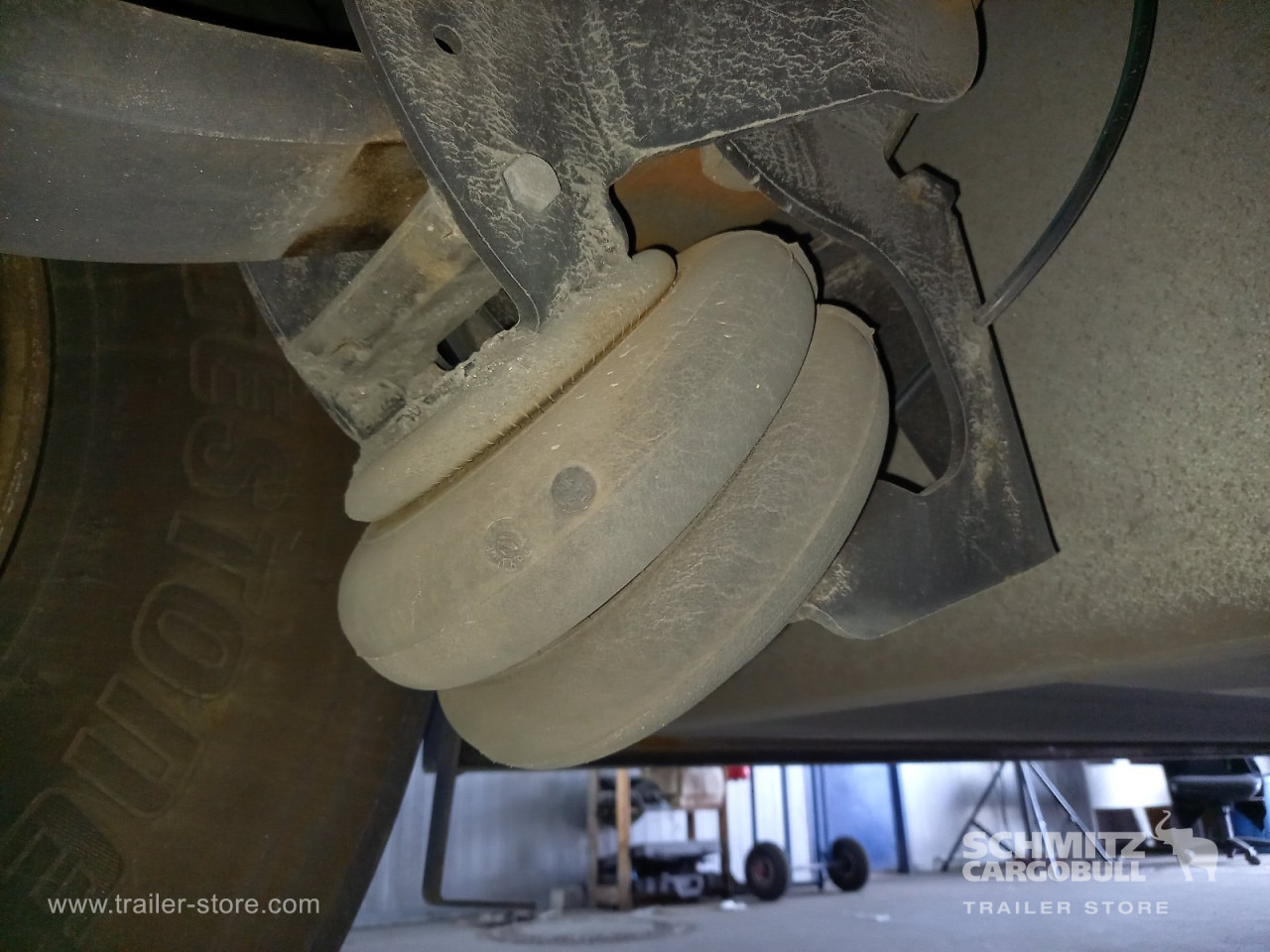 SCHMITZ Auflieger Tiefkühler Standard Double deck - Изотермический полуприцеп: фото 3 SCHMITZ Auflieger Tiefkühler Standard Double deck - Изотермический полуприцеп: фото 3