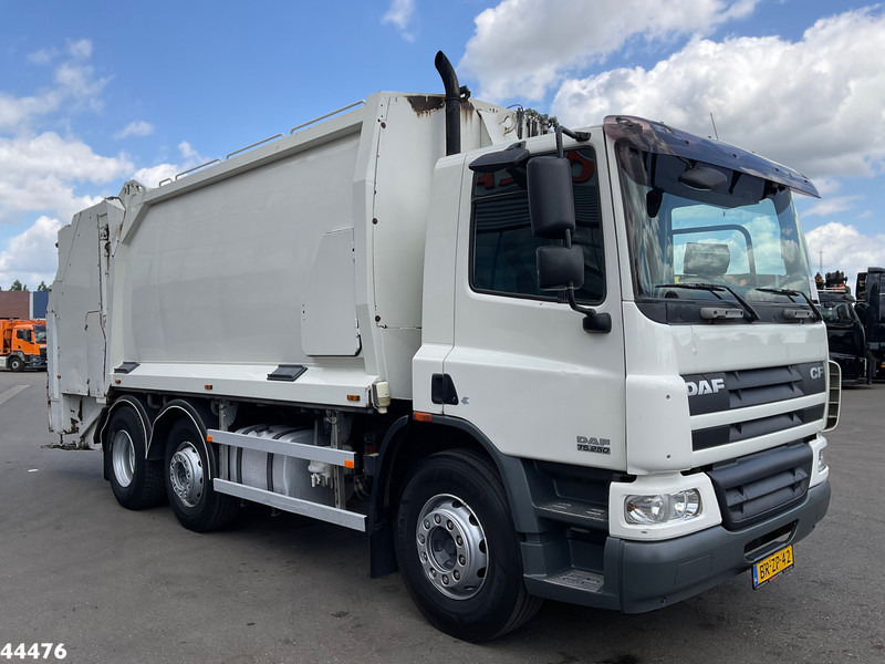 DAF FAG 75 CF 250 Euro 3 Geesink 20m³ - Мусоровоз: фото 3 DAF FAG 75 CF 250 Euro 3 Geesink 20m³ - Мусоровоз: фото 3