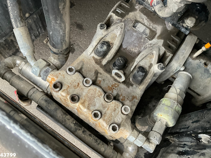 Ассенизатор MAN TGS 35.480 10x4 RSP Tridem Saugbagger 10m³: фото 20 Ассенизатор MAN TGS 35.480 10x4 RSP Tridem Saugbagger 10m³: фото 20