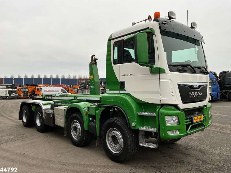 MAN TGS 43.440 8x4 Euro 6 VDL 40 Ton haakarmsysteem - Крюковой мультилифт: фото 3 MAN TGS 43.440 8x4 Euro 6 VDL 40 Ton haakarmsysteem - Крюковой мультилифт: фото 3