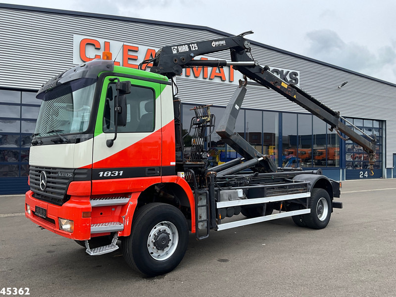 Mercedes-Benz Actros 1931 AK 4x4 Hiab 12 Tonmeter laadkraan - Крюковой мультилифт, Автоманипулятор: фото 1 Mercedes-Benz Actros 1931 AK 4x4 Hiab 12 Tonmeter laadkraan - Крюковой мультилифт, Автоманипулятор: фото 1