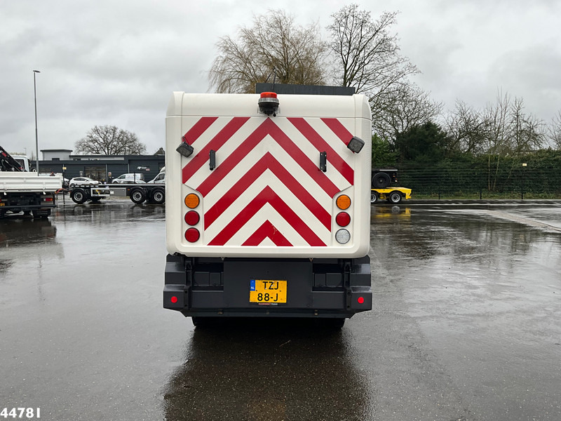 Ravo 540 CD Euro 6 with 3-rd brush - Подметально-уборочная машина: фото 5 Ravo 540 CD Euro 6 with 3-rd brush - Подметально-уборочная машина: фото 5