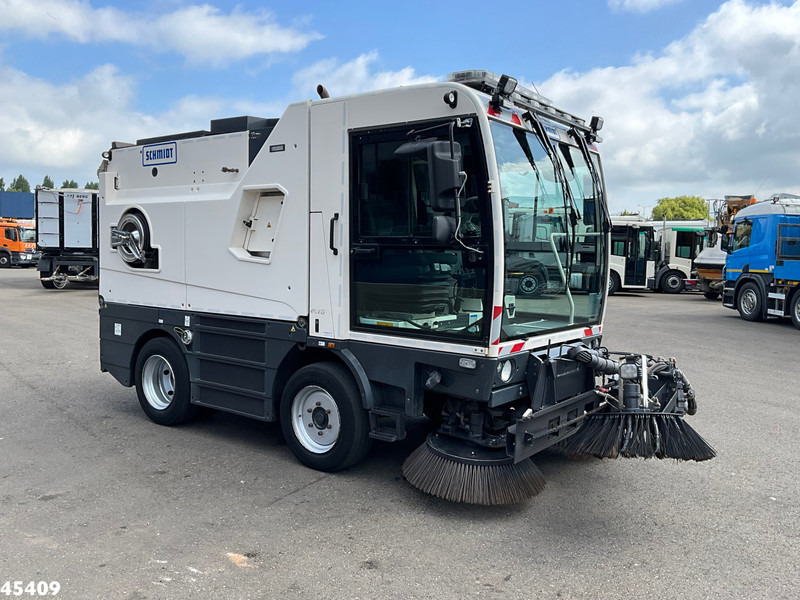 Schmidt Cleango 500 Compact Euro 6 with 3-rd brush - Подметально-уборочная машина: фото 3 Schmidt Cleango 500 Compact Euro 6 with 3-rd brush - Подметально-уборочная машина: фото 3