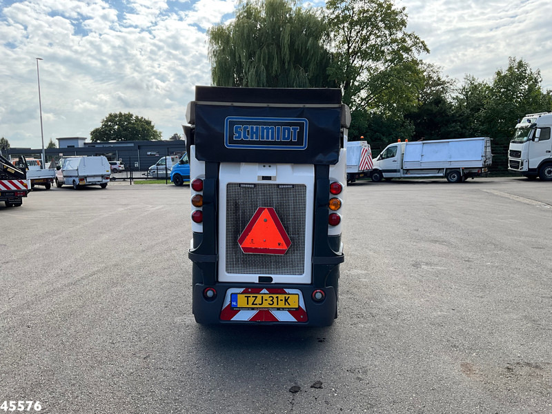 Schmidt Swingo Compact 200 Euro 6 - Подметально-уборочная машина: фото 3 Schmidt Swingo Compact 200 Euro 6 - Подметально-уборочная машина: фото 3