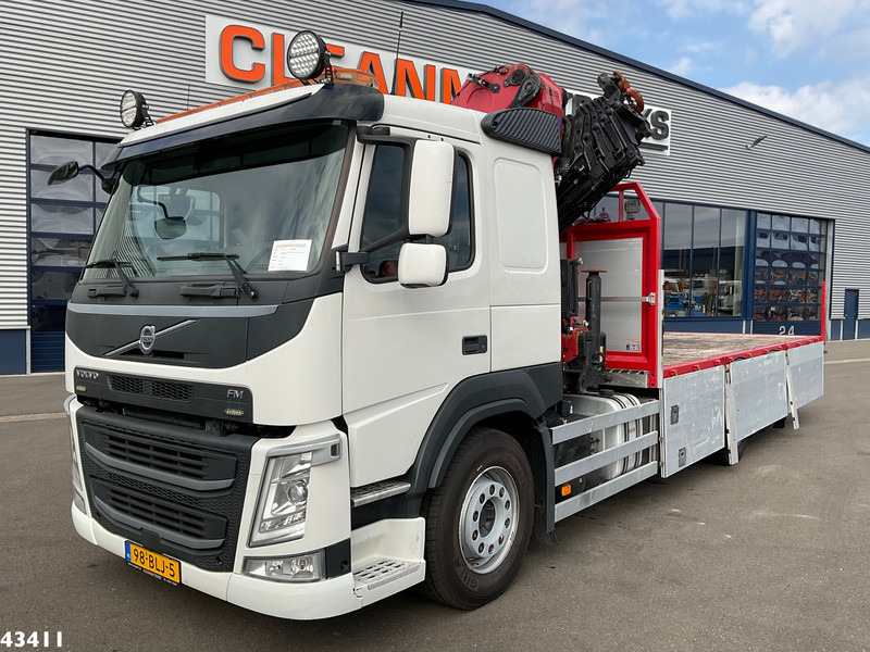 Volvo FM 500 Euro 6 HMF 32 Tonmeter laadkraan Just 166.643 km! - Автоманипулятор: фото 3 Volvo FM 500 Euro 6 HMF 32 Tonmeter laadkraan Just 166.643 km! - Автоманипулятор: фото 3