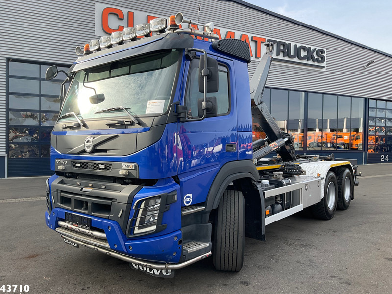 Volvo FMX 460 6x4 Euro 6 AJK haakarmsysteem - Крюковой мультилифт: фото 1 Volvo FMX 460 6x4 Euro 6 AJK haakarmsysteem - Крюковой мультилифт: фото 1