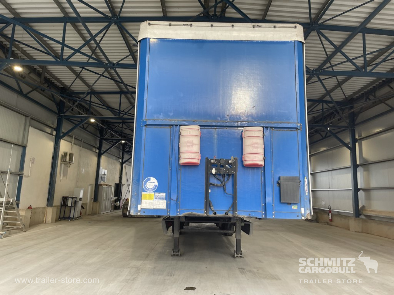 Тентованный полуприцеп BERGER Semiremolque Lona Standard: фото 12 Тентованный полуприцеп BERGER Semiremolque Lona Standard: фото 12