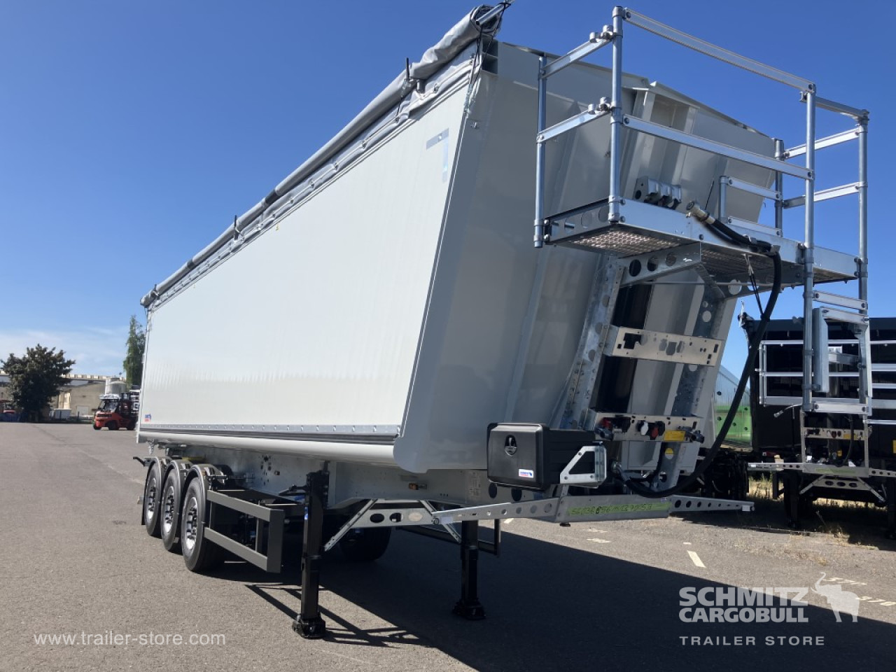 SCHMITZ Auflieger Kipper Alukastenmulde 52m³ - Самосвальный полуприцеп: фото 1 SCHMITZ Auflieger Kipper Alukastenmulde 52m³ - Самосвальный полуприцеп: фото 1