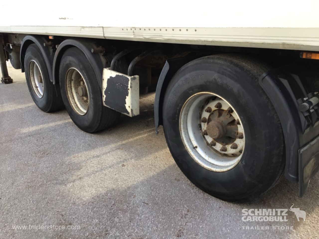 Изотермический полуприцеп KRONE Reefer Standard Taillift: фото 15 Изотермический полуприцеп KRONE Reefer Standard Taillift: фото 15