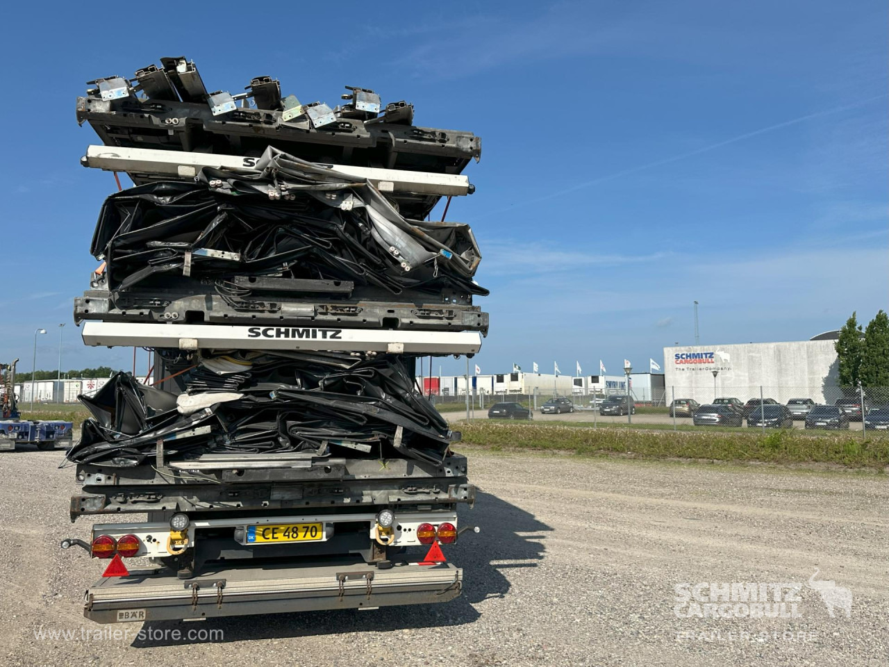 SCHMITZ Curtainsider Standard - Тентованный полуприцеп: фото 4 SCHMITZ Curtainsider Standard - Тентованный полуприцеп: фото 4