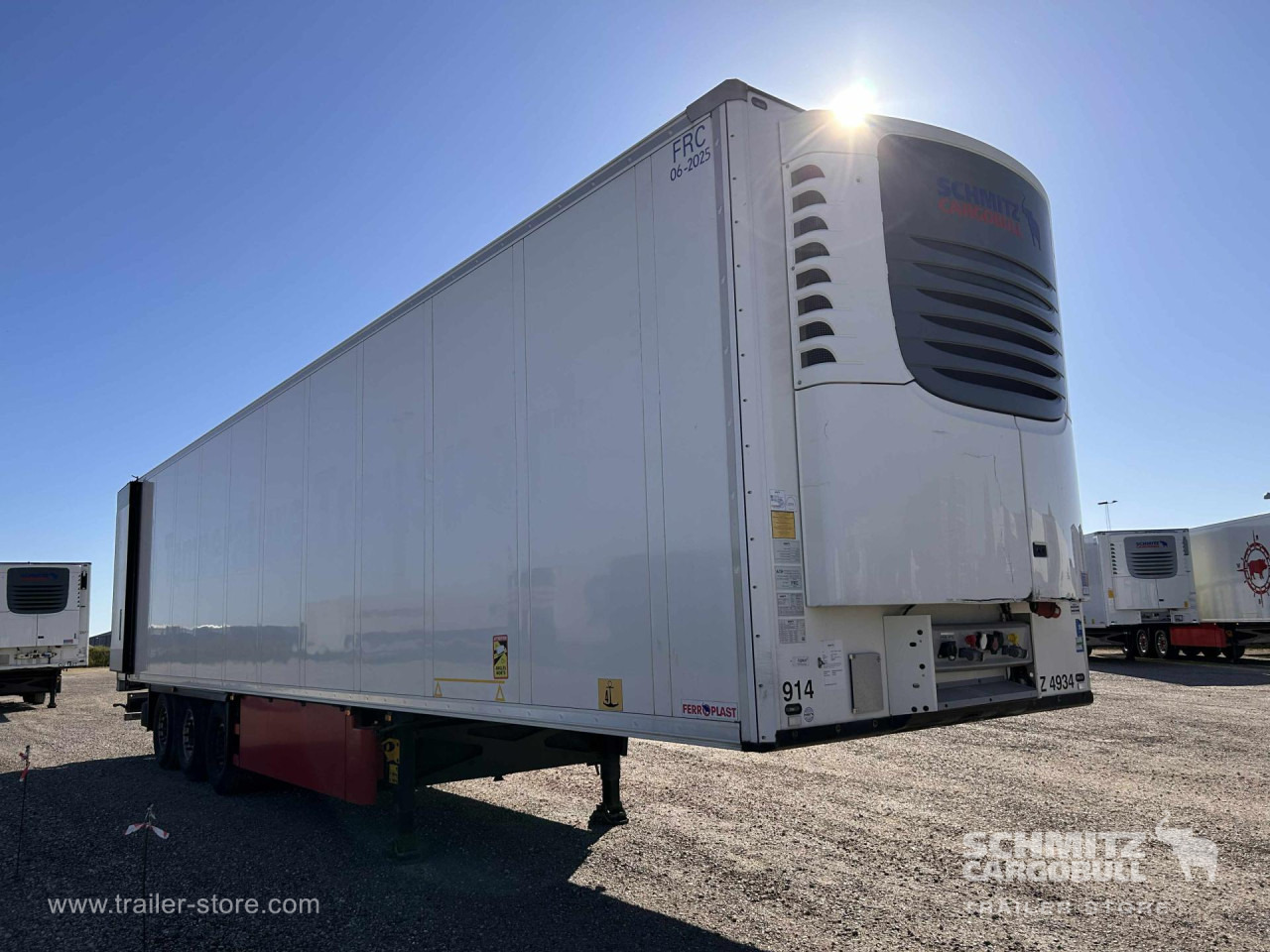 SCHMITZ Reefer Standard Double deck - Изотермический полуприцеп: фото 1 SCHMITZ Reefer Standard Double deck - Изотермический полуприцеп: фото 1