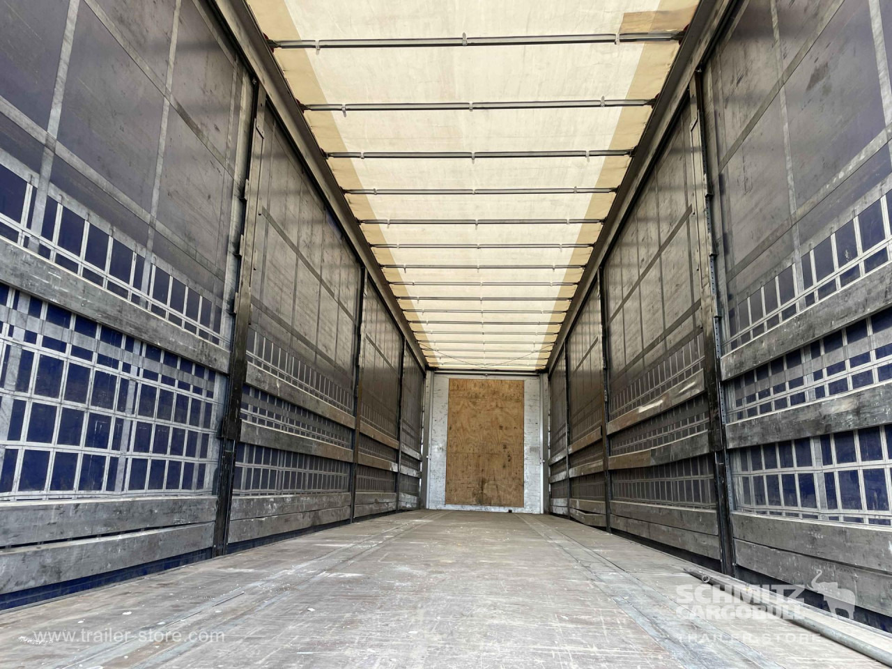 LECI TRAILER Semiremolque Lona Standard - Тентованный полуприцеп: фото 4 LECI TRAILER Semiremolque Lona Standard - Тентованный полуприцеп: фото 4