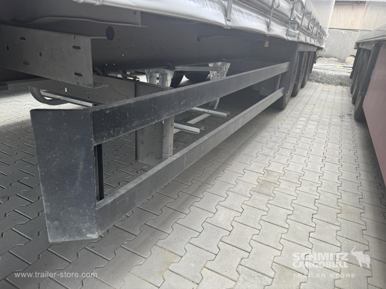 SCHMITZ Curtainsider Mega - Тентованный полуприцеп: фото 2 SCHMITZ Curtainsider Mega - Тентованный полуприцеп: фото 2
