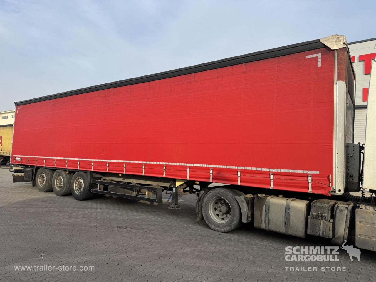 SCHMITZ Curtainsider Standard - Тентованный полуприцеп: фото 1 SCHMITZ Curtainsider Standard - Тентованный полуприцеп: фото 1
