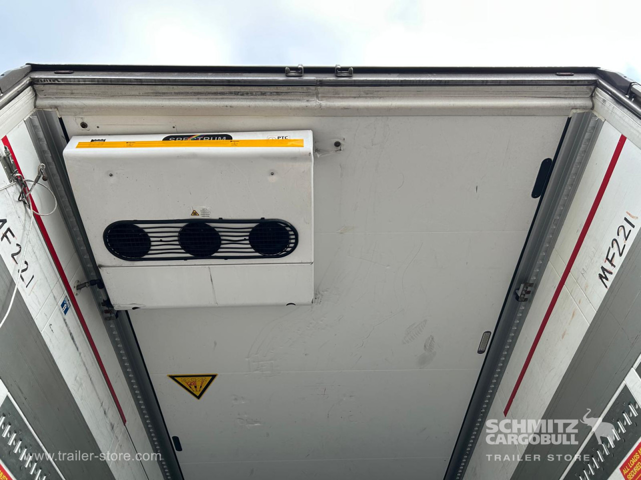 SCHMITZ Reefer Multitemp - Изотермический полуприцеп: фото 5 SCHMITZ Reefer Multitemp - Изотермический полуприцеп: фото 5