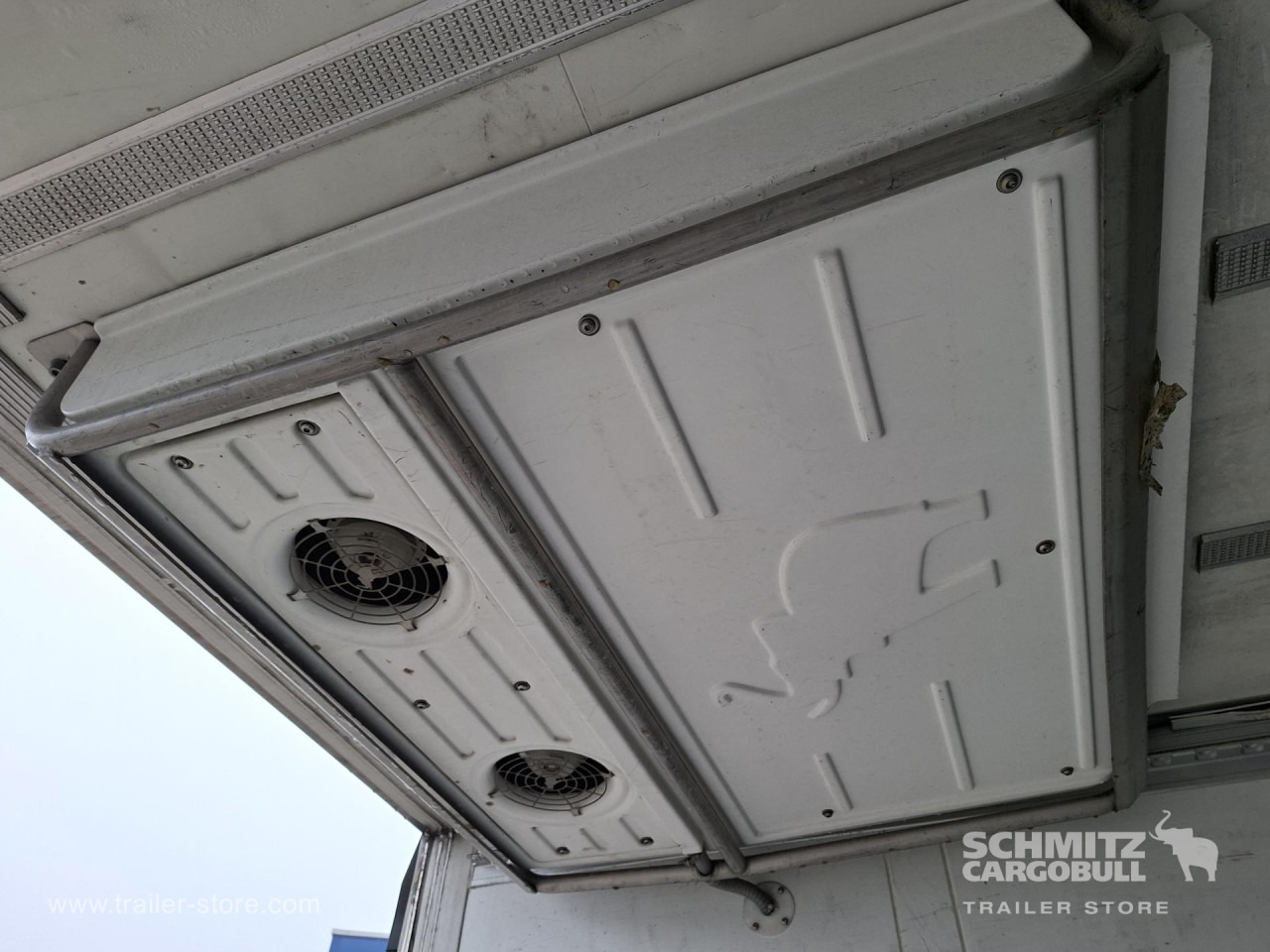 SCHMITZ Reefer Multitemp - Изотермический полуприцеп: фото 4 SCHMITZ Reefer Multitemp - Изотермический полуприцеп: фото 4