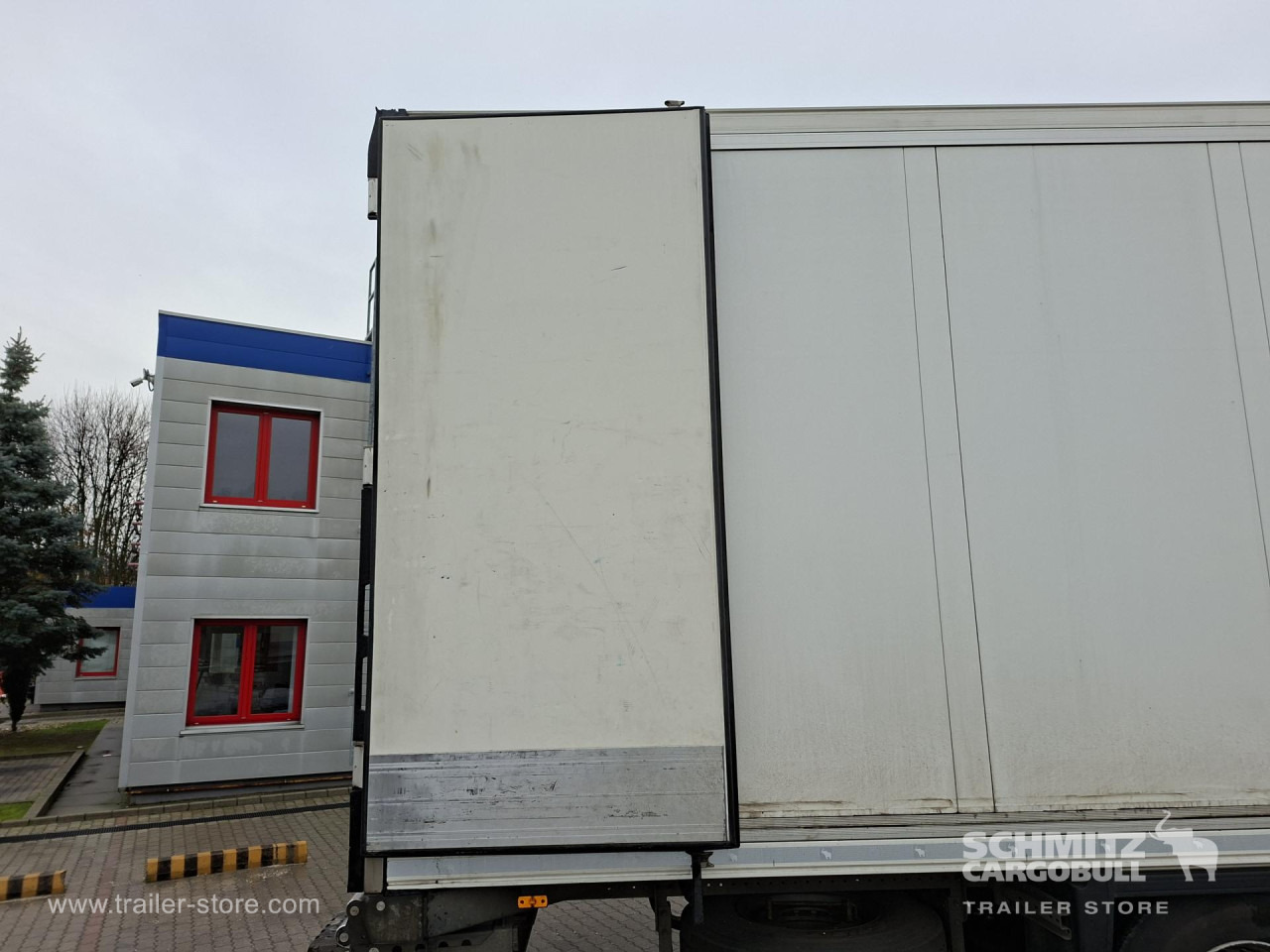 SCHMITZ Reefer Multitemp - Изотермический полуприцеп: фото 2 SCHMITZ Reefer Multitemp - Изотермический полуприцеп: фото 2