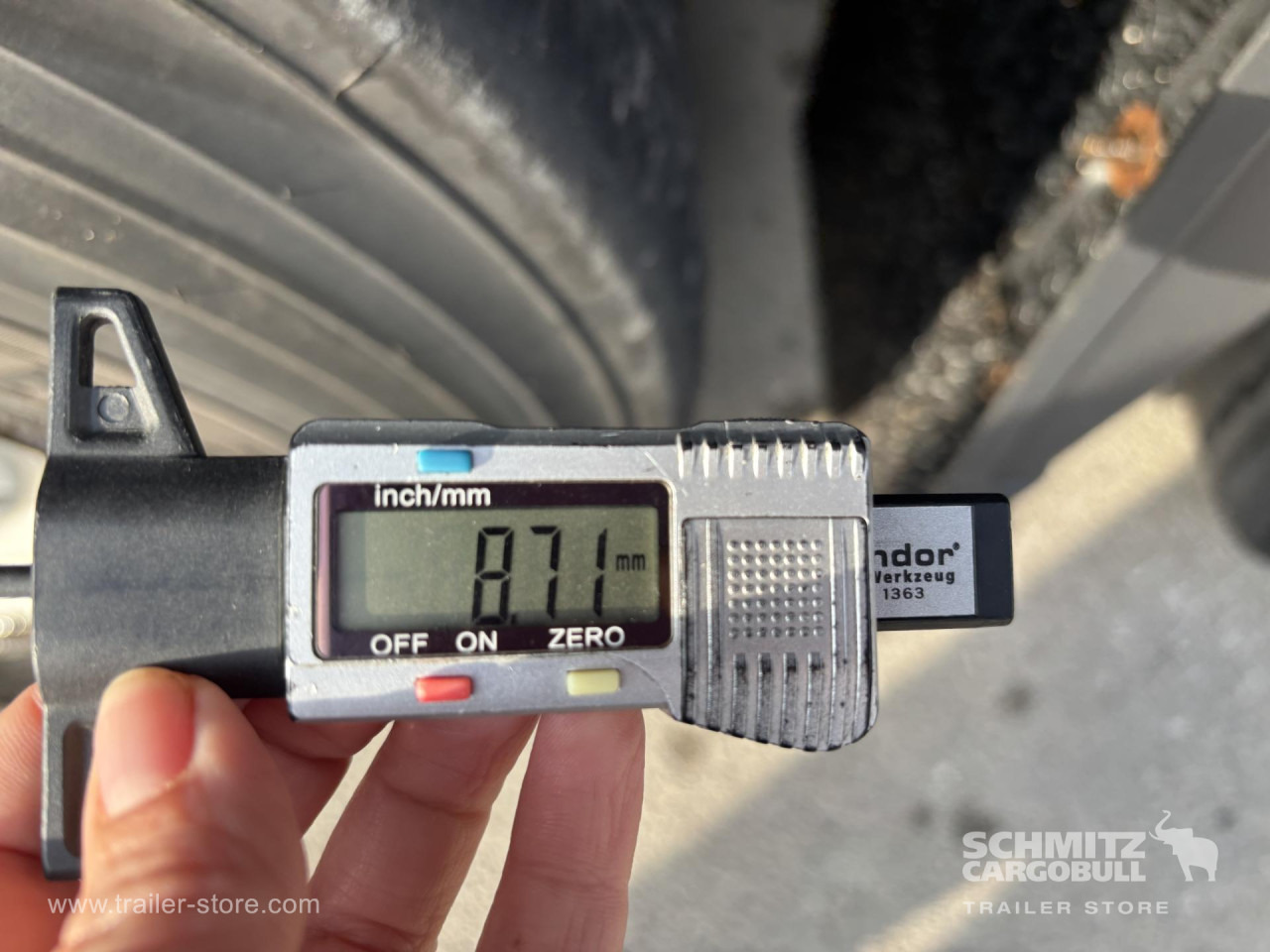 SCHMITZ Curtainsider Standard - Тентованный полуприцеп: фото 2 SCHMITZ Curtainsider Standard - Тентованный полуприцеп: фото 2