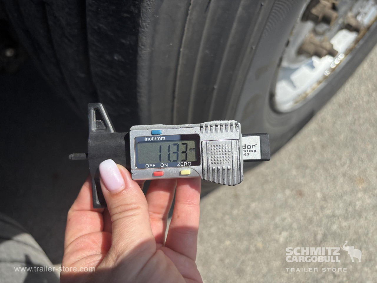 SCHMITZ Curtainsider Standard - Тентованный полуприцеп: фото 3 SCHMITZ Curtainsider Standard - Тентованный полуприцеп: фото 3