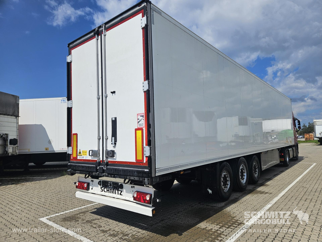 SCHMITZ Reefer Multitemp - Изотермический полуприцеп: фото 1 SCHMITZ Reefer Multitemp - Изотермический полуприцеп: фото 1