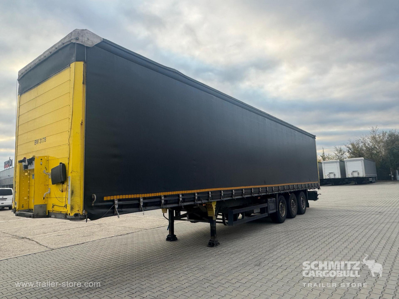SCHMITZ Curtainsider Standard - Тентованный полуприцеп: фото 4 SCHMITZ Curtainsider Standard - Тентованный полуприцеп: фото 4