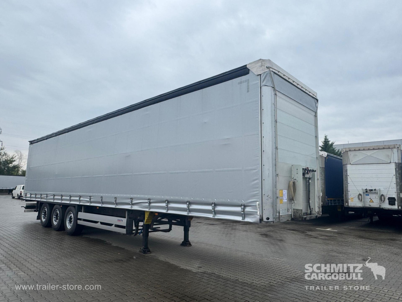 SCHMITZ Curtainsider Standard - Тентованный полуприцеп: фото 1 SCHMITZ Curtainsider Standard - Тентованный полуприцеп: фото 1