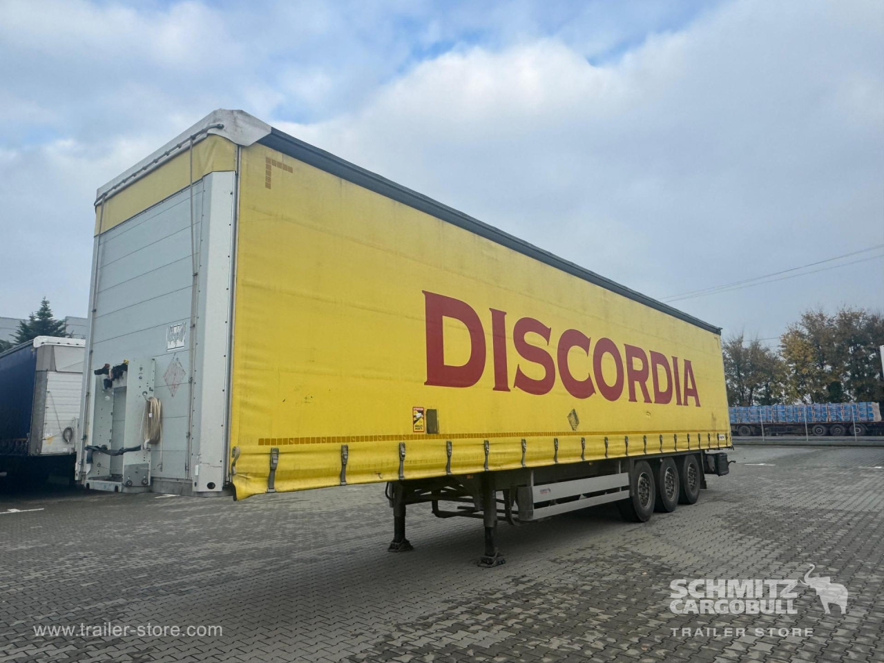 SCHMITZ Curtainsider Standard - Тентованный полуприцеп: фото 1 SCHMITZ Curtainsider Standard - Тентованный полуприцеп: фото 1