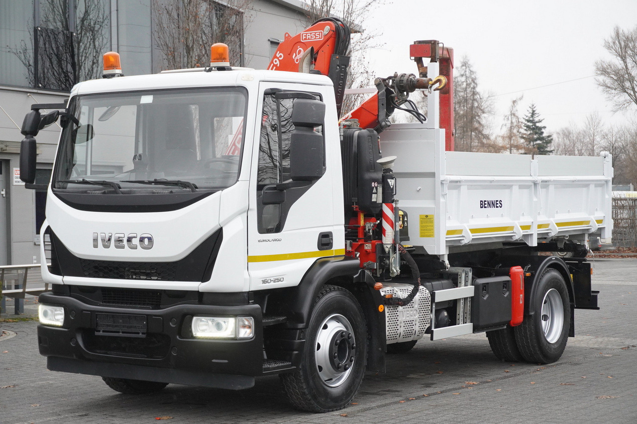 IVECO Eurocargo 160-250 E6/ Fassi crane / 3-sided tipper / mileage 47 thousand. km! - Самосвал, Автоманипулятор: фото 2 IVECO Eurocargo 160-250 E6/ Fassi crane / 3-sided tipper / mileage 47 thousand. km! - Самосвал, Автоманипулятор: фото 2